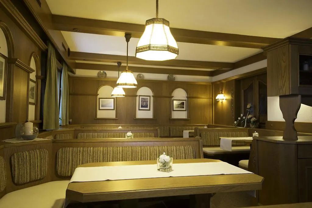 Guest house Garni Mathonerhof Hotel Ischgl